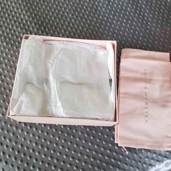 NWT RARE *SOLD OUT * Butterfly Wing CHIARASandle - Picture 5 of 9